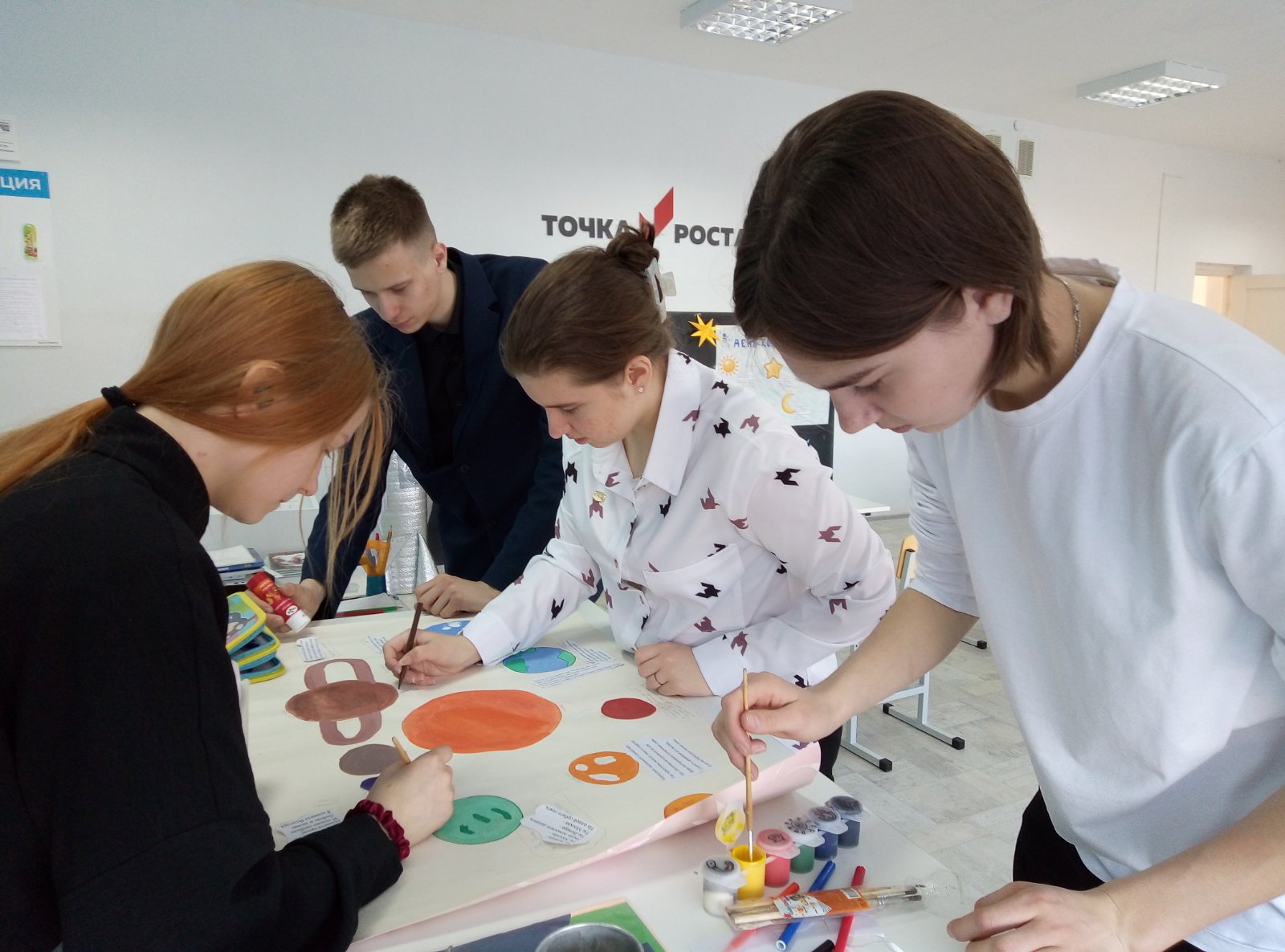 Подготовка ко Дню космонавтики.