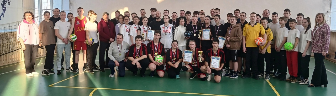 Районные соревнования по волейболу.