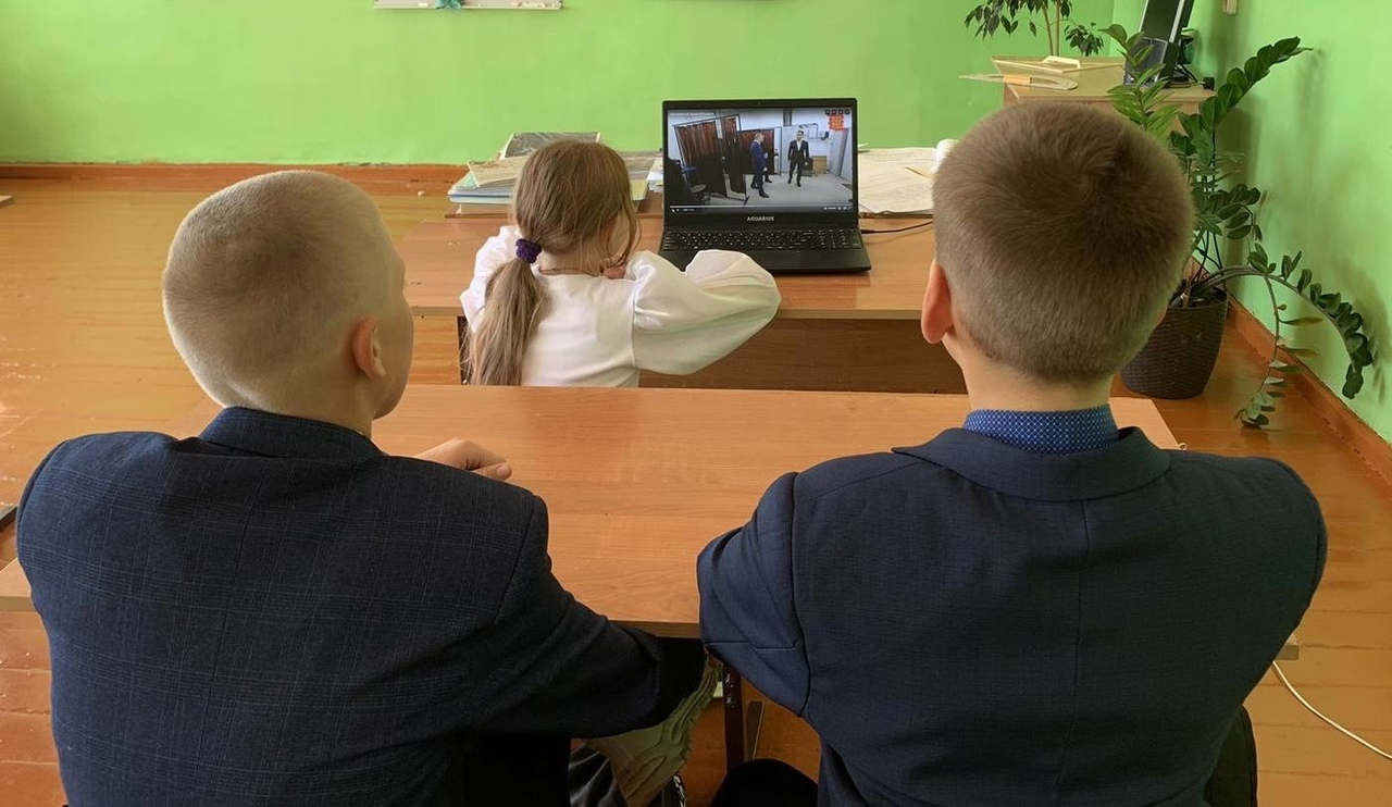 Онлайн-урок «Шоу профессий» «Построй дорогу в будущее».