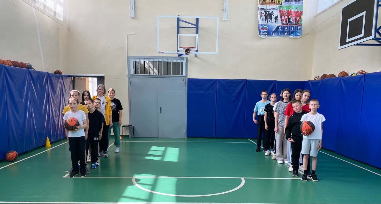 Спортивно-развлекательное мероприятие «Неразлучные друзья: взрослые и дети».